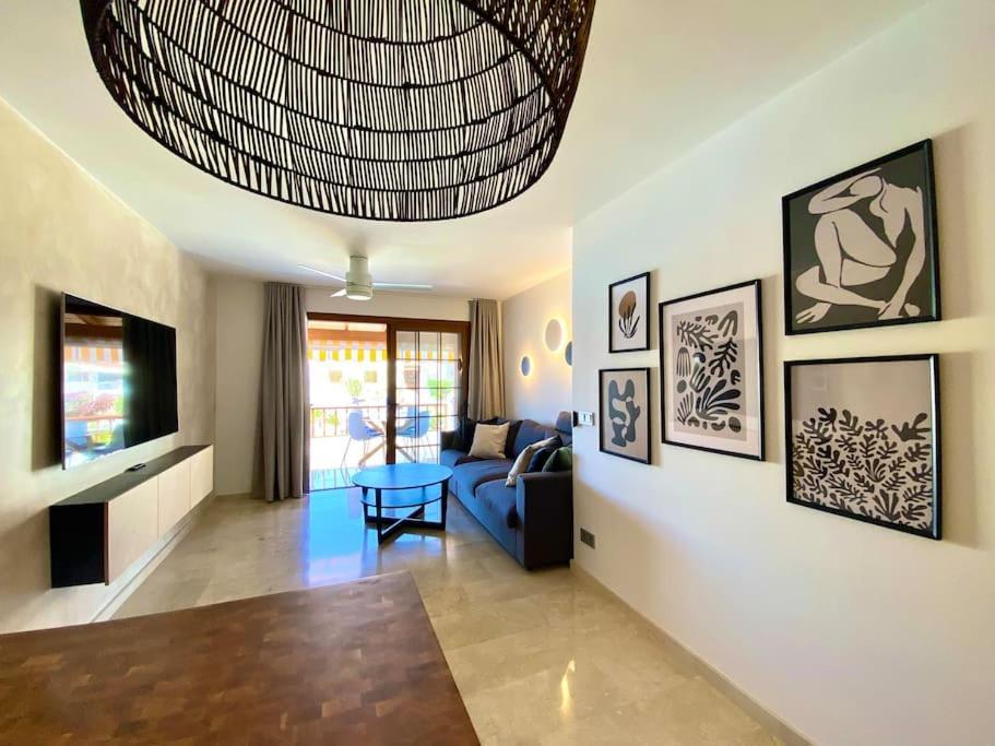 Stylish & Modern 1 Bedroom Suite On Frontline Of Playa Del Duque Costa Adeje  Exterior photo
